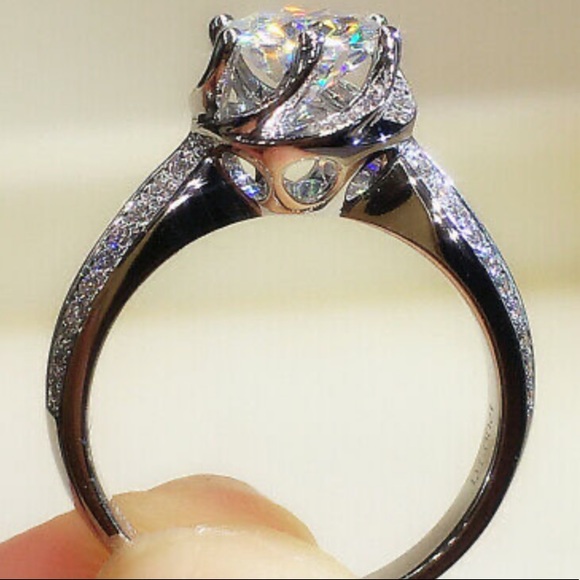New 925 Sterling silver diamond ring - Picture 4 of 5